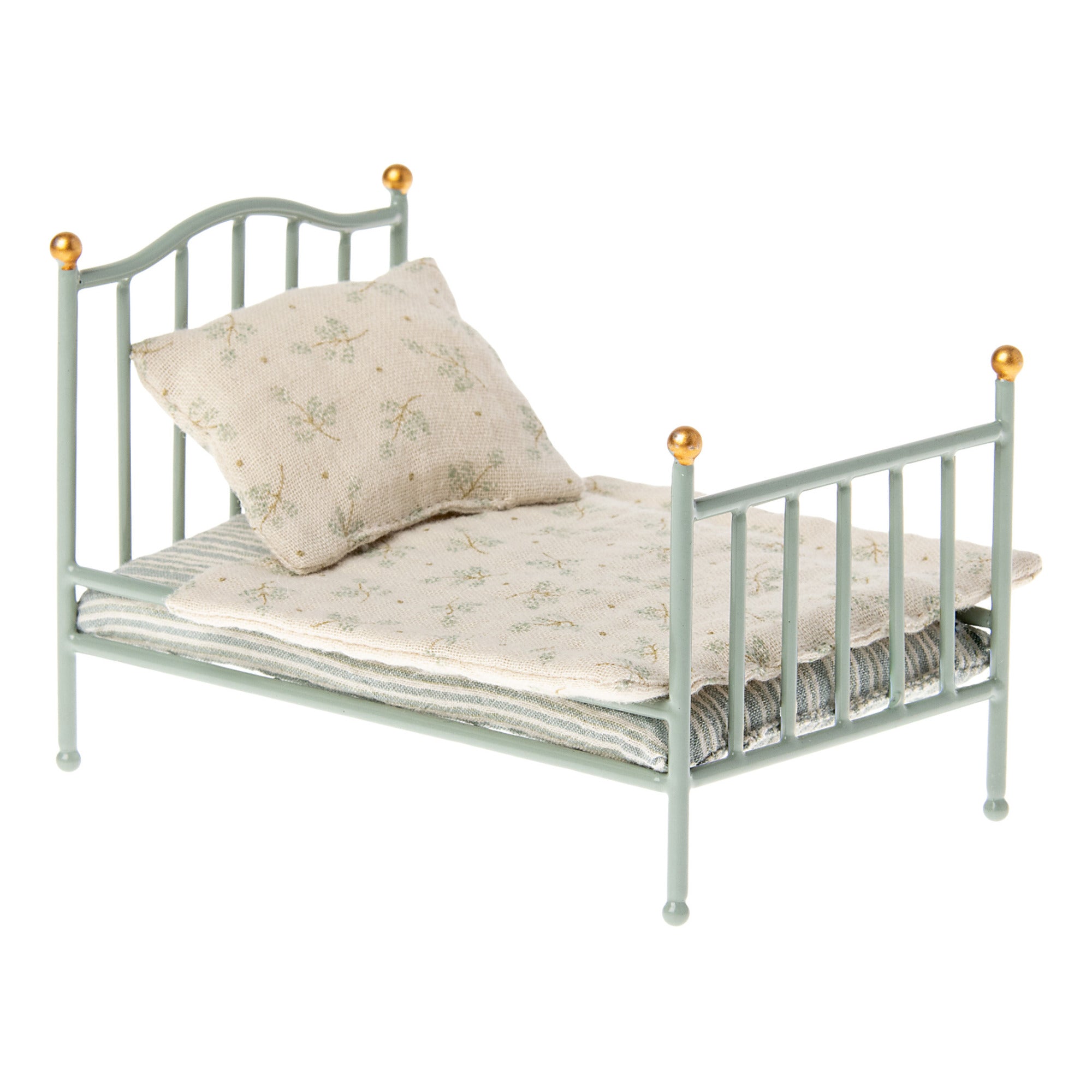 Bett Vintage