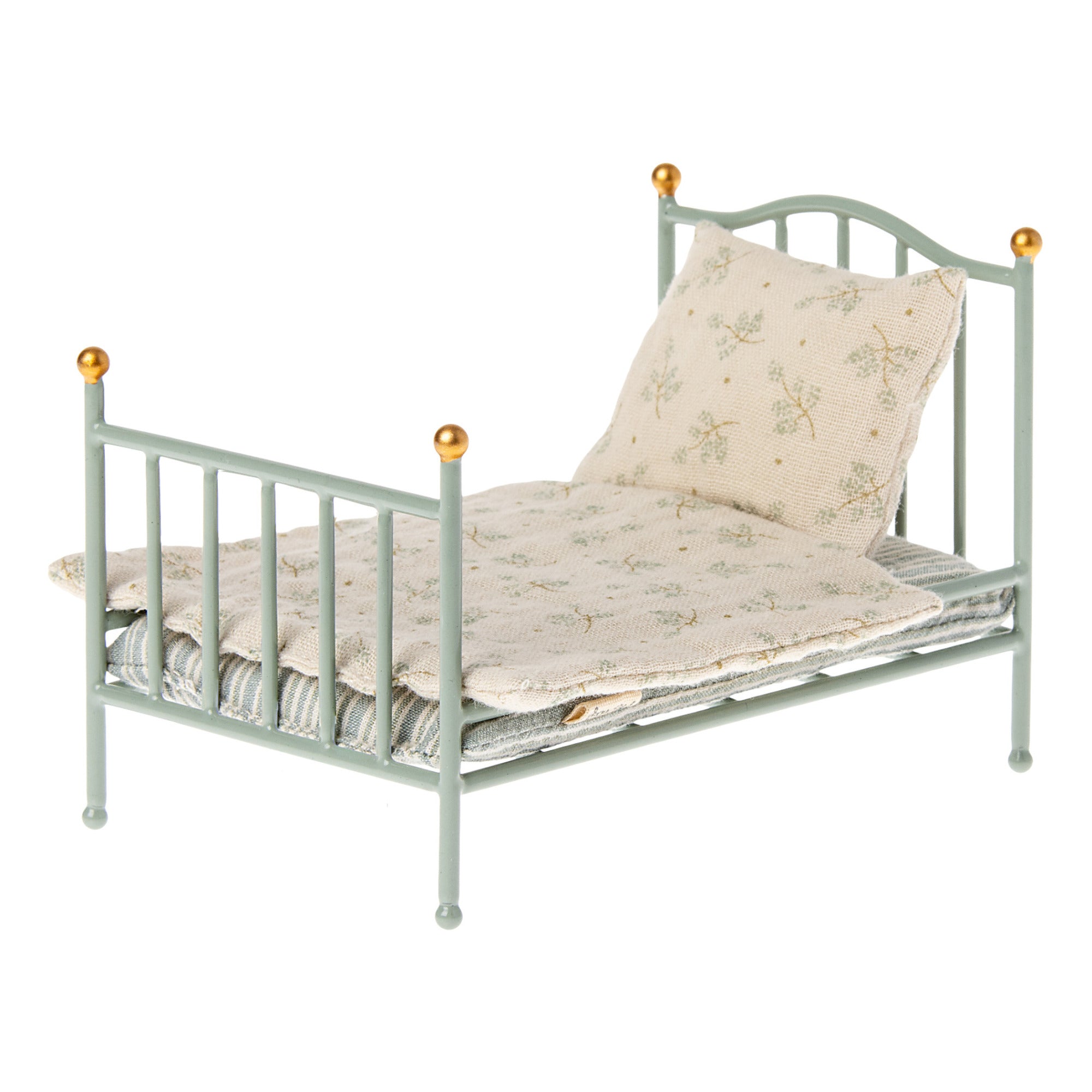 Bett Vintage