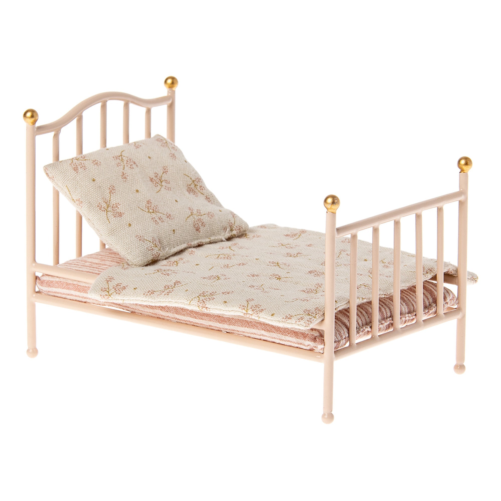 Bett Vintage