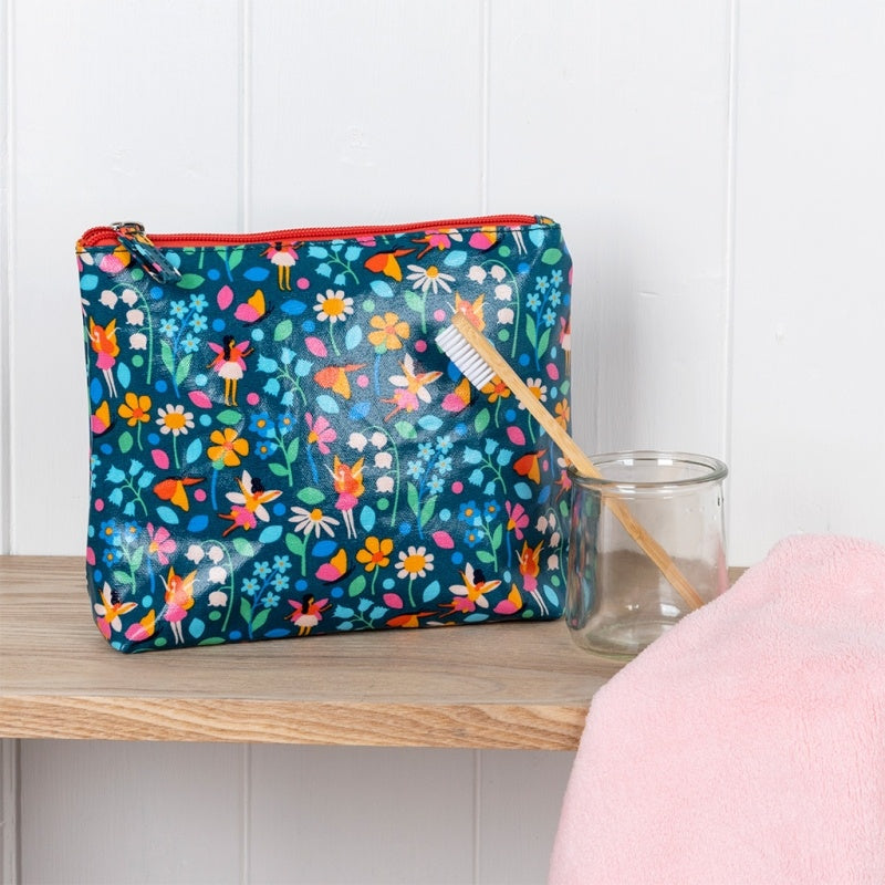 Necessaire