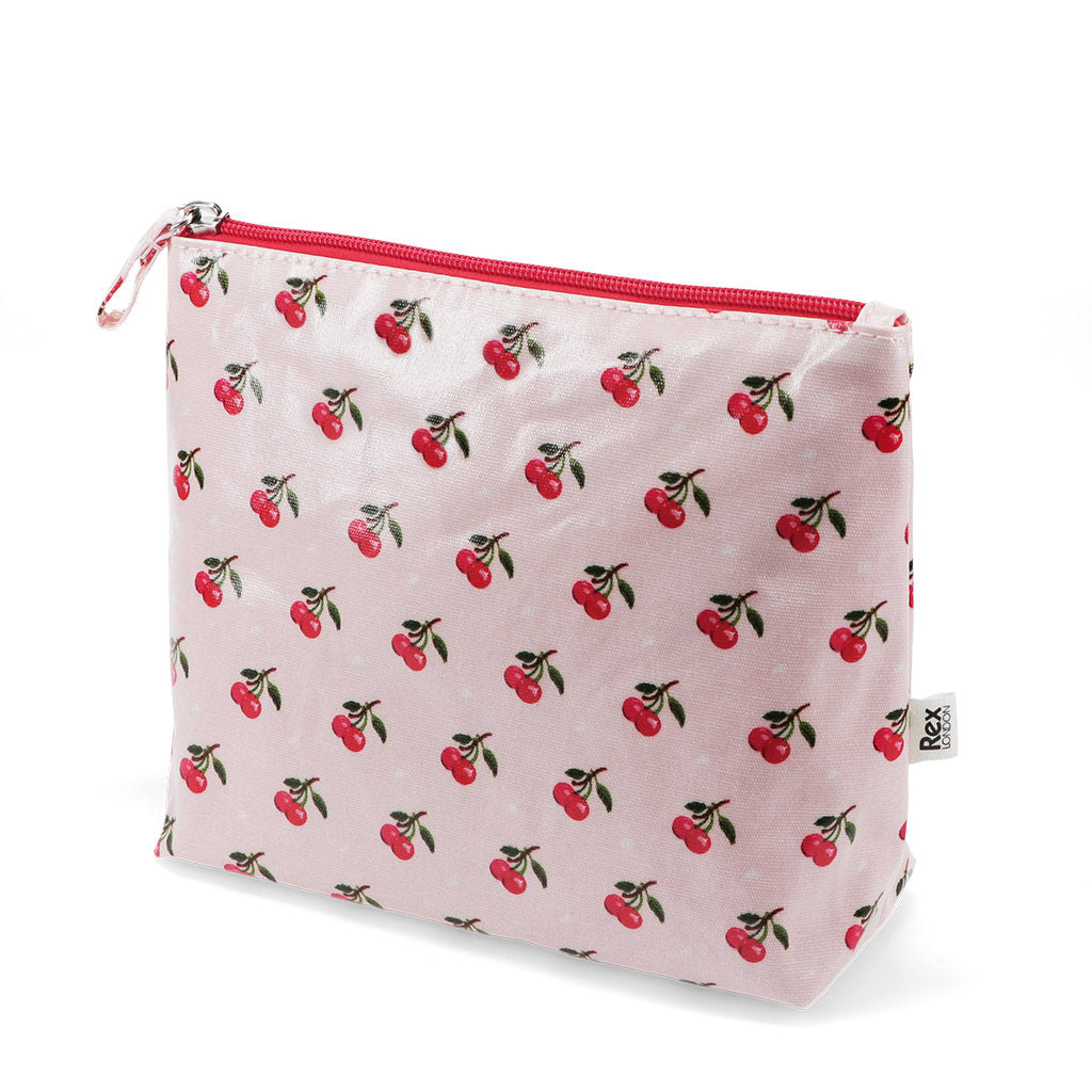 Necessaire
