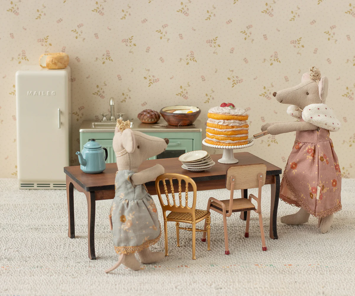 Partykuchen und Kuchenplatte