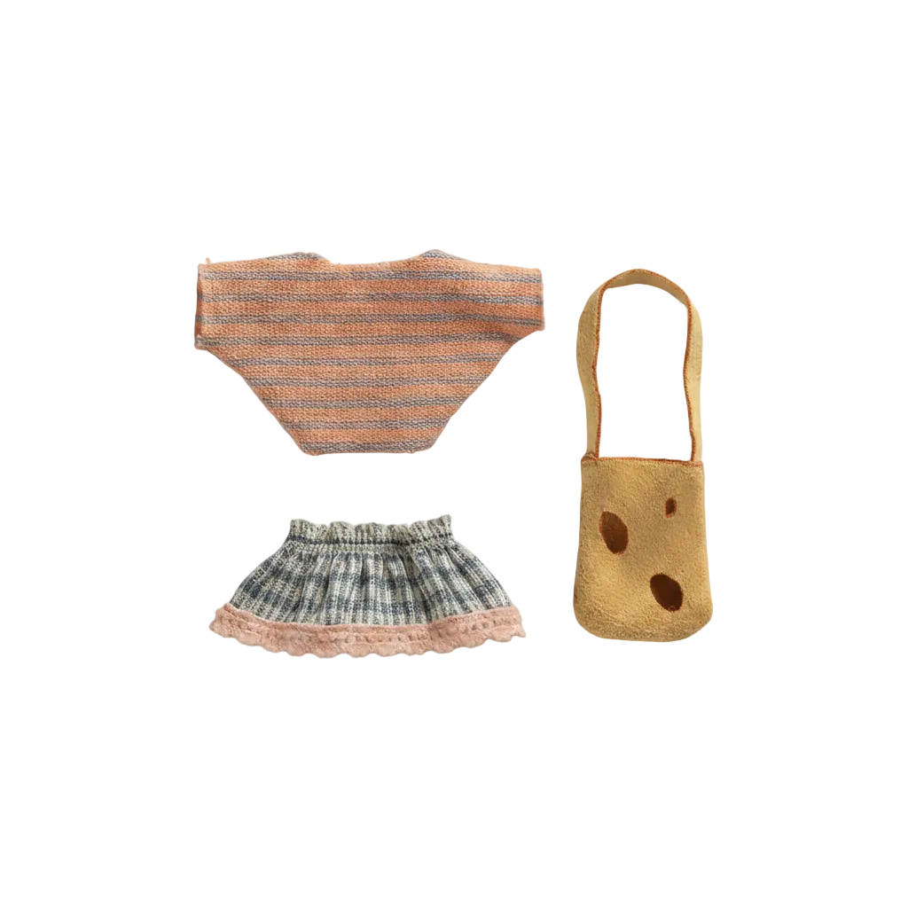Kleidung und Tasche, kleine Schwester