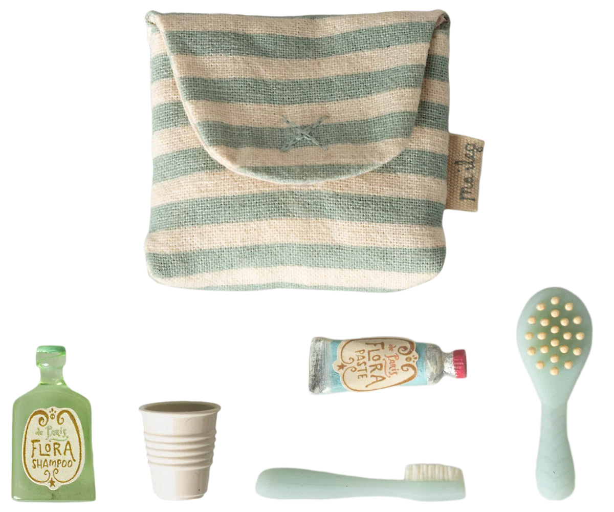 Zahnbürsten-Set in Tasche